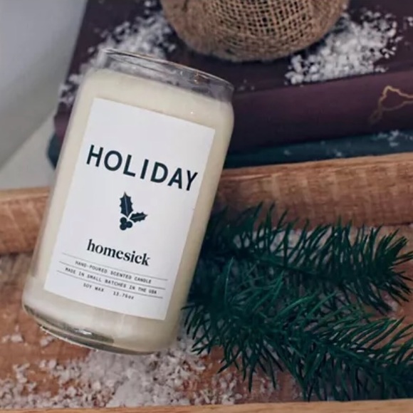 2 PACK BUNDLE HOLIDAY HOMESICK CANDLES!! - Picture 3 of 3